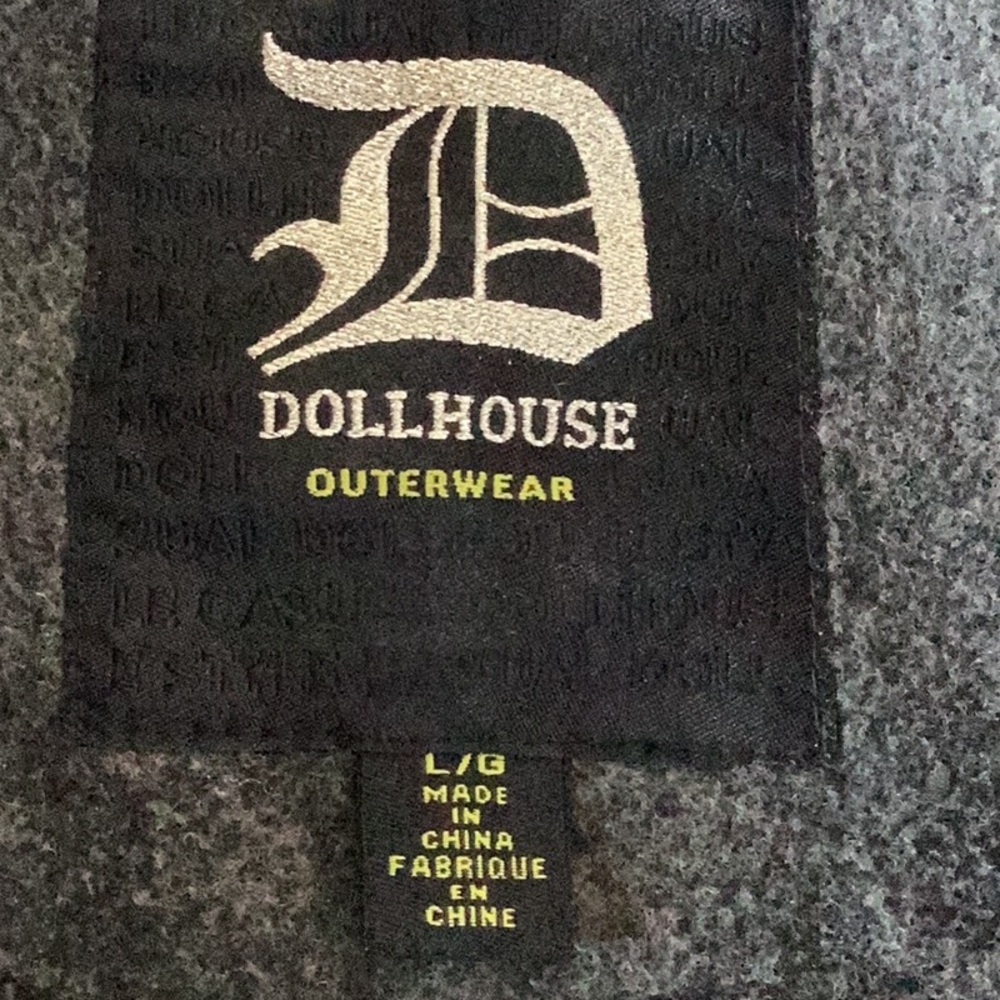 DollHouse coat - Picture 6 of 7